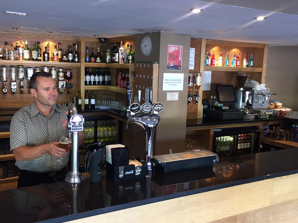 Hotel Cladhan Falkirk Eksteriør bilde